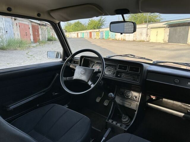Красный ВАЗ 2107, объемом двигателя 1.5 л и пробегом 12 тыс. км за 8500 $, фото 11 на Automoto.ua