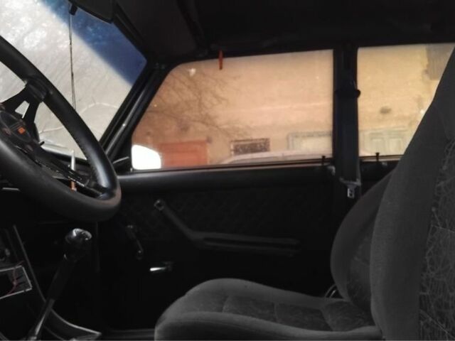 Красный ВАЗ 2107, объемом двигателя 1.6 л и пробегом 1 тыс. км за 600 $, фото 7 на Automoto.ua