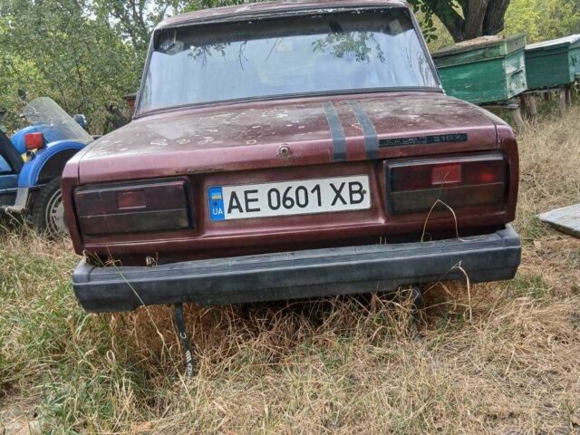 Красный ВАЗ 2107, объемом двигателя 1.5 л и пробегом 3 тыс. км за 850 $, фото 2 на Automoto.ua