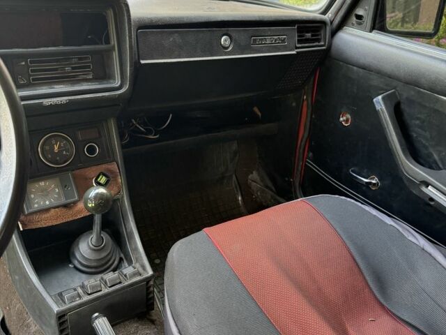 Красный ВАЗ 2107, объемом двигателя 1.3 л и пробегом 20 тыс. км за 399 $, фото 11 на Automoto.ua