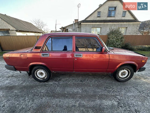 Красный ВАЗ 2107, объемом двигателя 1.45 л и пробегом 63 тыс. км за 500 $, фото 2 на Automoto.ua