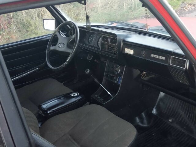 Красный ВАЗ 2107, объемом двигателя 1.3 л и пробегом 330 тыс. км за 375 $, фото 16 на Automoto.ua