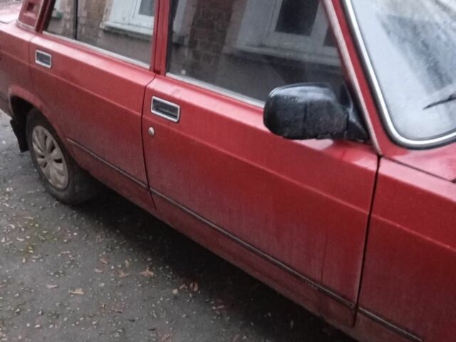 Красный ВАЗ 2107, объемом двигателя 1.5 л и пробегом 1000 тыс. км за 1000 $, фото 2 на Automoto.ua