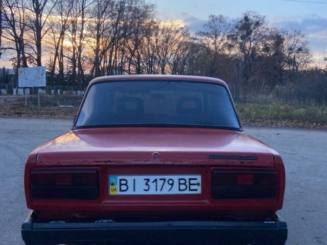 Красный ВАЗ 2107, объемом двигателя 1.3 л и пробегом 100 тыс. км за 358 $, фото 5 на Automoto.ua