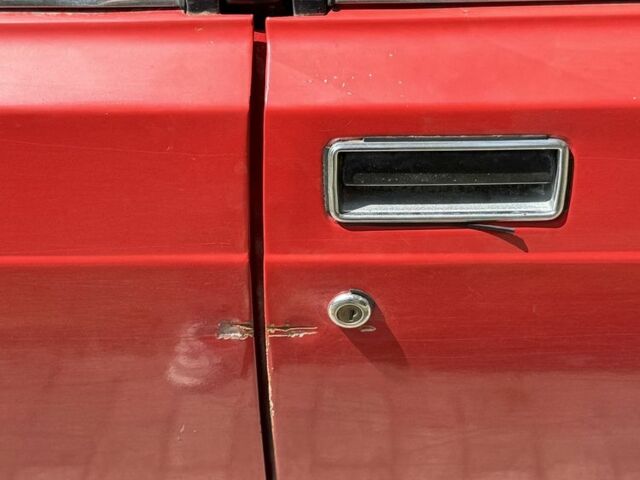 Красный ВАЗ 2107, объемом двигателя 1.3 л и пробегом 20 тыс. км за 399 $, фото 5 на Automoto.ua