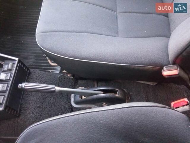 ВАЗ 2107 1992 в Львове на Automoto.ua Красный ВАЗ 2107, объемом двигателя 1.5 л и пробегом 35 тыс. км за 1300 $, фото 13 на Automoto.ua