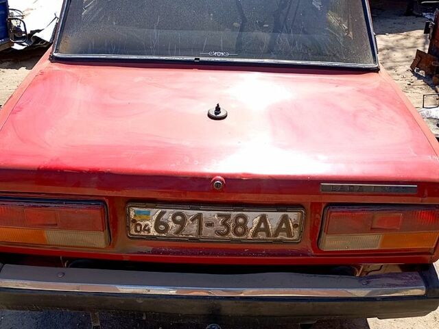Красный ВАЗ 2107, объемом двигателя 15 л и пробегом 0 тыс. км за 650 $, фото 6 на Automoto.ua