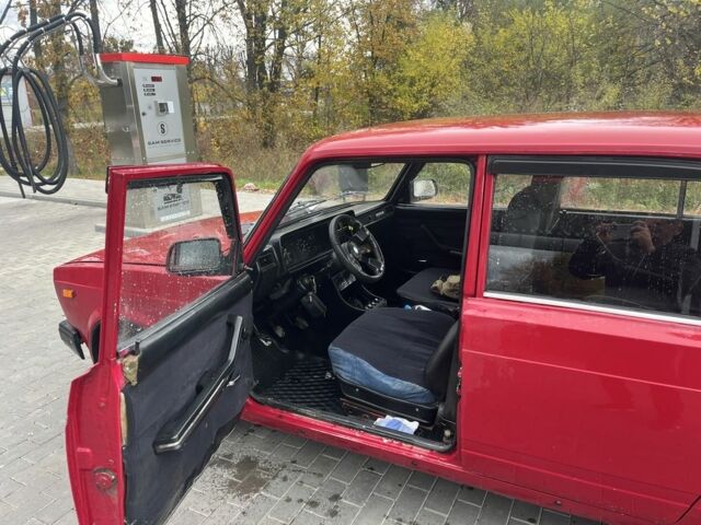 ВАЗ 2107 1992 в Стрые на Automoto.ua Красный ВАЗ 2107, объемом двигателя 1.5 л и пробегом 85 тыс. км за 594 $, фото 6 на Automoto.ua