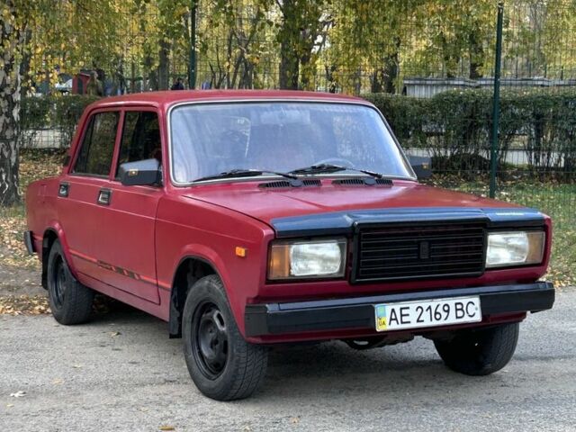 Червоний ВАЗ 2107, об'ємом двигуна 1.5 л та пробігом 200 тис. км за 999 $, фото 1 на Automoto.ua