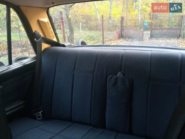 ВАЗ 2107 1992 в Львове на Automoto.ua Красный ВАЗ 2107, объемом двигателя 1.5 л и пробегом 35 тыс. км за 1300 $, фото 33 на Automoto.ua