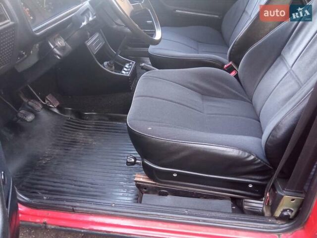 ВАЗ 2107 1992 в Львове на Automoto.ua Красный ВАЗ 2107, объемом двигателя 1.5 л и пробегом 35 тыс. км за 1300 $, фото 15 на Automoto.ua