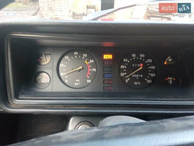 ВАЗ 2107 1992 в Львове на Automoto.ua Красный ВАЗ 2107, объемом двигателя 1.5 л и пробегом 35 тыс. км за 1300 $, фото 34 на Automoto.ua