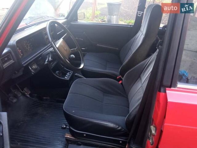 ВАЗ 2107 1992 в Львове на Automoto.ua Красный ВАЗ 2107, объемом двигателя 1.5 л и пробегом 35 тыс. км за 1300 $, фото 11 на Automoto.ua