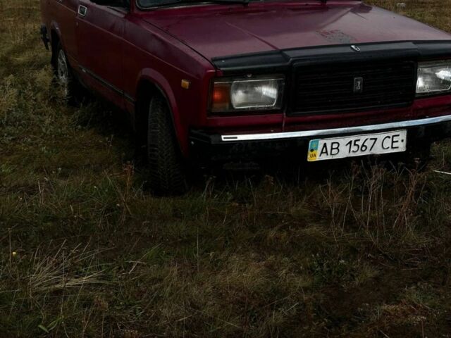 Красный ВАЗ 2107, объемом двигателя 1.5 л и пробегом 89 тыс. км за 592 $, фото 1 на Automoto.ua