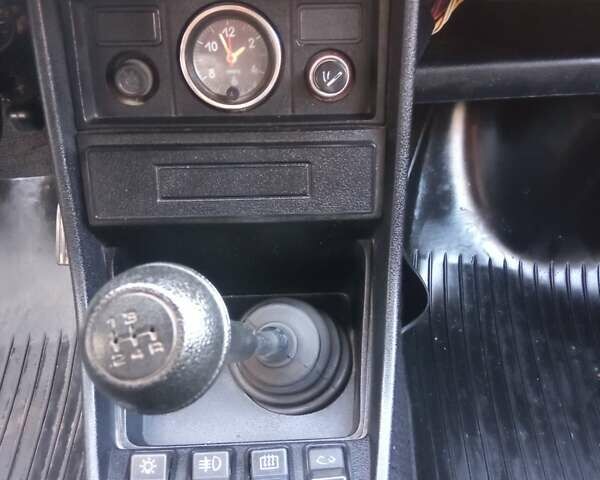 ВАЗ 2107 1992 в Львове на Automoto.ua Красный ВАЗ 2107, объемом двигателя 1.5 л и пробегом 35 тыс. км за 1300 $, фото 16 на Automoto.ua