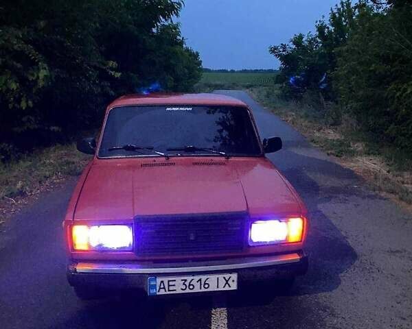 Красный ВАЗ 2107, объемом двигателя 1.5 л и пробегом 92 тыс. км за 831 $, фото 4 на Automoto.ua