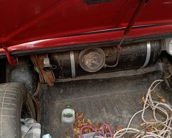 Красный ВАЗ 2107, объемом двигателя 1.5 л и пробегом 100 тыс. км за 850 $, фото 4 на Automoto.ua