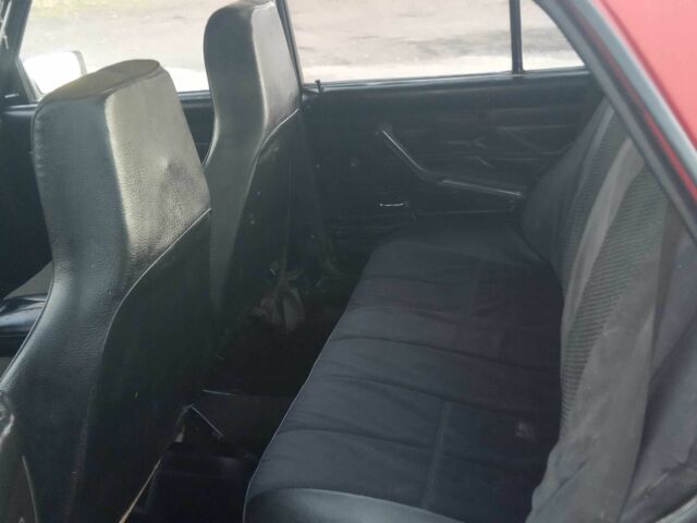 Красный ВАЗ 2107, объемом двигателя 1.3 л и пробегом 330 тыс. км за 375 $, фото 18 на Automoto.ua