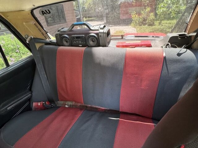 Красный ВАЗ 2107, объемом двигателя 1.3 л и пробегом 20 тыс. км за 399 $, фото 12 на Automoto.ua