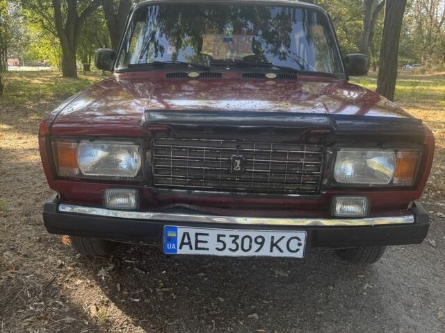 Красный ВАЗ 2107, объемом двигателя 1.5 л и пробегом 100 тыс. км за 550 $, фото 2 на Automoto.ua