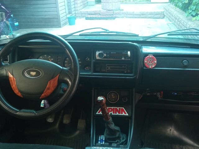 Червоний ВАЗ 2107, об'ємом двигуна 1.5 л та пробігом 790 тис. км за 1100 $, фото 5 на Automoto.ua