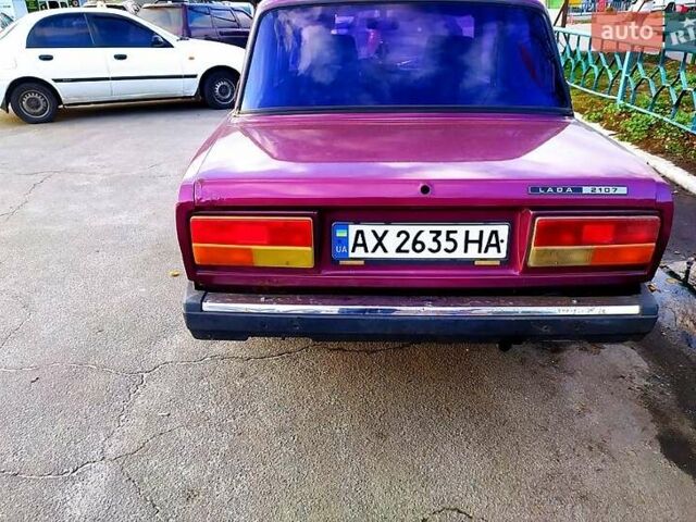 Красный ВАЗ 2107, объемом двигателя 1.5 л и пробегом 610 тыс. км за 600 $, фото 1 на Automoto.ua