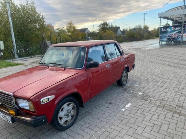 Красный ВАЗ 2107, объемом двигателя 1.5 л и пробегом 49 тыс. км за 650 $, фото 2 на Automoto.ua