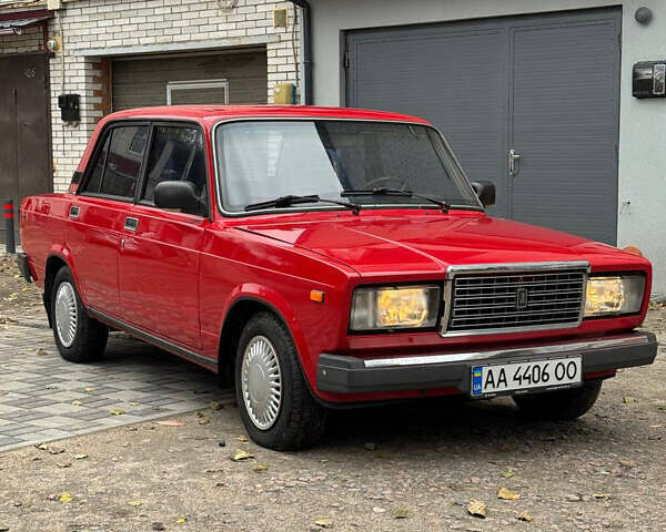 Красный ВАЗ 2107, объемом двигателя 1.45 л и пробегом 15 тыс. км за 1800 $, фото 4 на Automoto.ua