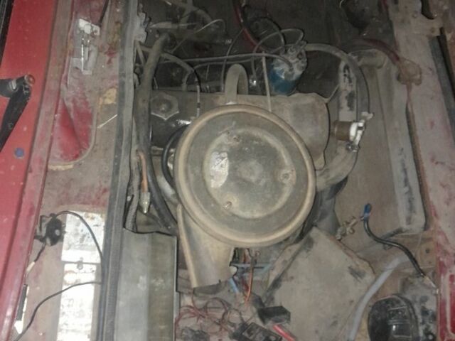 Красный ВАЗ 2107, объемом двигателя 1.5 л и пробегом 7 тыс. км за 358 $, фото 5 на Automoto.ua