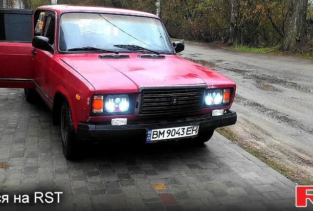 Красный ВАЗ 2107, объемом двигателя 1.5 л и пробегом 0 тыс. км за 1000 $, фото 1 на Automoto.ua