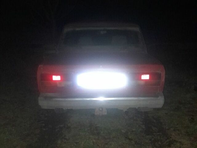 Красный ВАЗ 2107, объемом двигателя 1.5 л и пробегом 7 тыс. км за 358 $, фото 7 на Automoto.ua