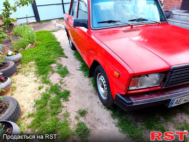 Красный ВАЗ 2107, объемом двигателя 1.5 л и пробегом 0 тыс. км за 1000 $, фото 7 на Automoto.ua