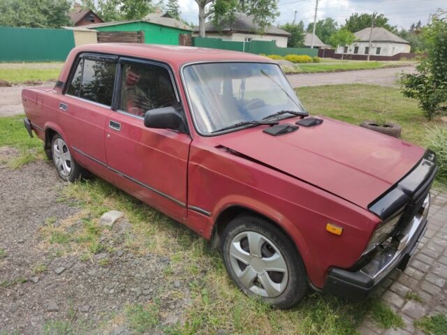 Червоний ВАЗ 2107, об'ємом двигуна 1.6 л та пробігом 300 тис. км за 542 $, фото 2 на Automoto.ua