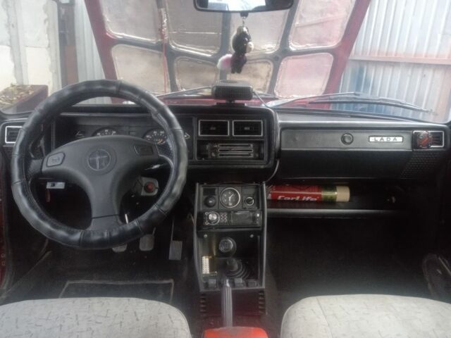 Червоний ВАЗ 2107, об'ємом двигуна 1.5 л та пробігом 1 тис. км за 650 $, фото 4 на Automoto.ua