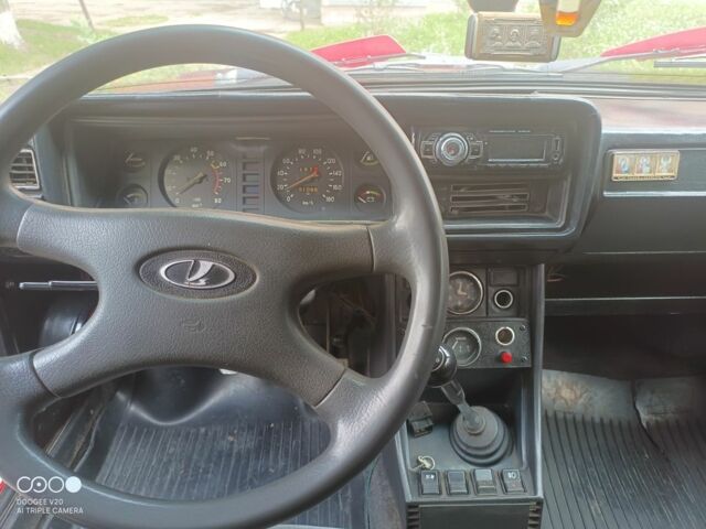 Красный ВАЗ 2107, объемом двигателя 1.5 л и пробегом 10 тыс. км за 900 $, фото 6 на Automoto.ua