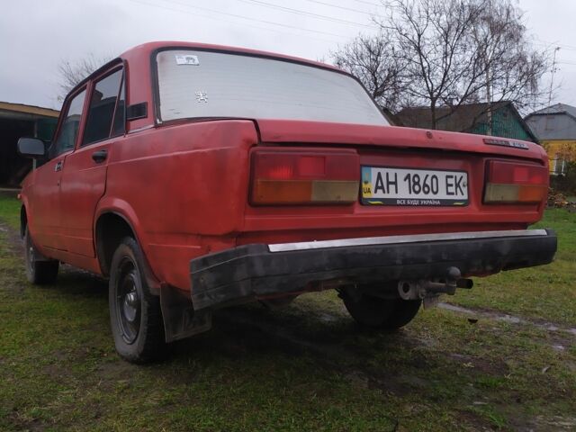 Красный ВАЗ 2107, объемом двигателя 1.6 л и пробегом 100 тыс. км за 714 $, фото 1 на Automoto.ua