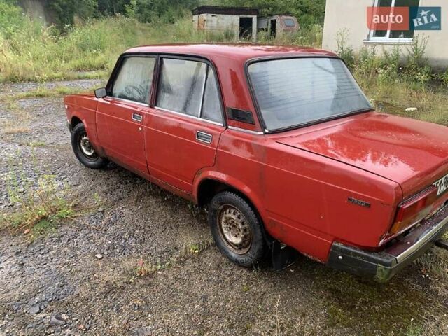 Красный ВАЗ 2107, объемом двигателя 1.5 л и пробегом 300 тыс. км за 230 $, фото 1 на Automoto.ua