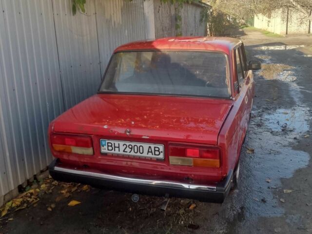 Красный ВАЗ 2107, объемом двигателя 3 л и пробегом 54 тыс. км за 555 $, фото 3 на Automoto.ua