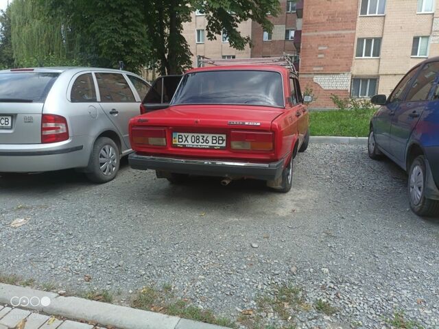 Красный ВАЗ 2107, объемом двигателя 1.5 л и пробегом 10 тыс. км за 900 $, фото 3 на Automoto.ua