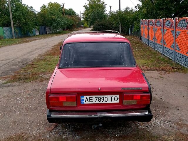 Красный ВАЗ 2107, объемом двигателя 1.5 л и пробегом 100 тыс. км за 500 $, фото 2 на Automoto.ua