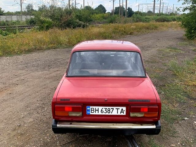 Красный ВАЗ 2107, объемом двигателя 1.5 л и пробегом 0 тыс. км за 950 $, фото 2 на Automoto.ua