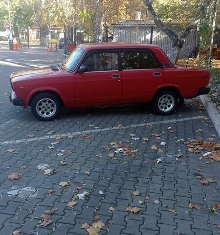 Червоний ВАЗ 2107, об'ємом двигуна 1.5 л та пробігом 185 тис. км за 1400 $, фото 2 на Automoto.ua