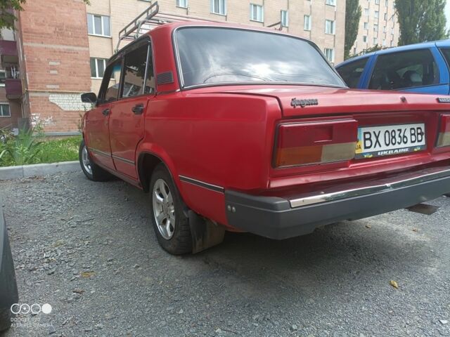 Красный ВАЗ 2107, объемом двигателя 1.5 л и пробегом 10 тыс. км за 900 $, фото 2 на Automoto.ua