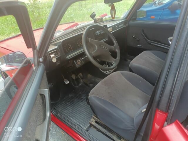 Красный ВАЗ 2107, объемом двигателя 1.5 л и пробегом 10 тыс. км за 900 $, фото 7 на Automoto.ua