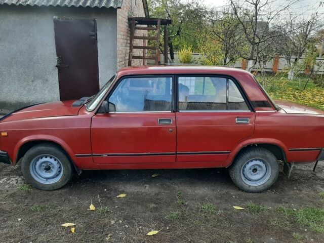 Червоний ВАЗ 2107, об'ємом двигуна 1.5 л та пробігом 35 тис. км за 561 $, фото 2 на Automoto.ua