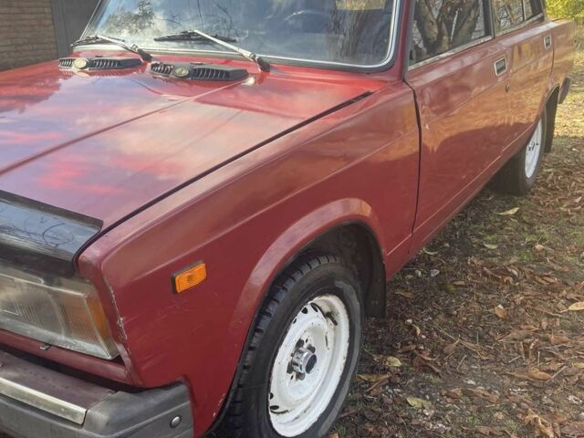 ВАЗ 2107 1995 в Покровском на Automoto.ua Красный ВАЗ 2107, объемом двигателя 3 л и пробегом 70 тыс. км за 668 $, фото 4 на Automoto.ua
