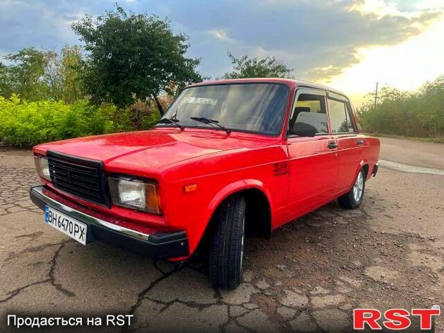 Красный ВАЗ 2107, объемом двигателя 1.5 л и пробегом 98 тыс. км за 2500 $, фото 1 на Automoto.ua