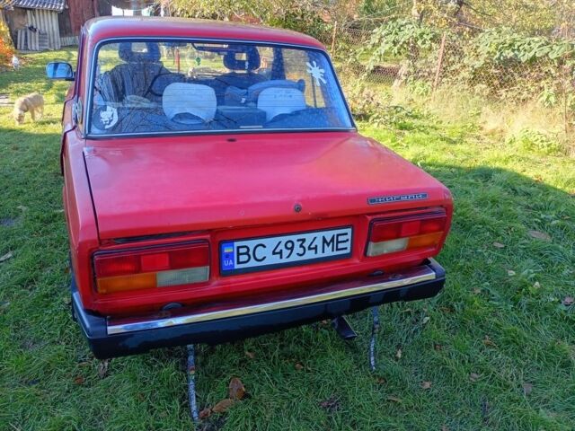 Красный ВАЗ 2107, объемом двигателя 1.6 л и пробегом 737 тыс. км за 550 $, фото 1 на Automoto.ua