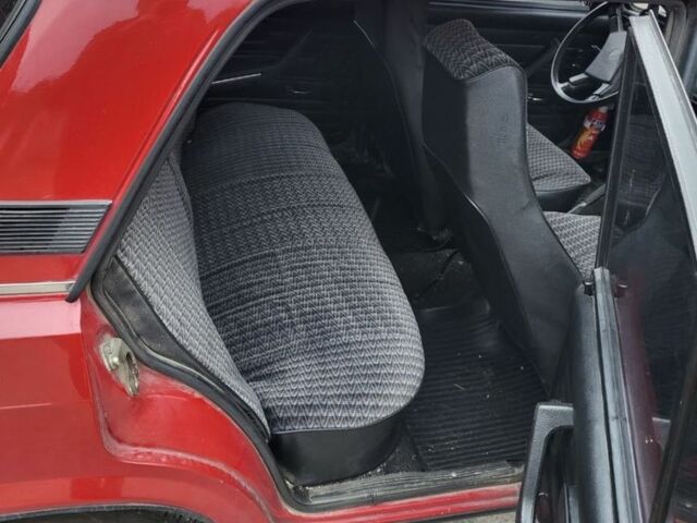 Красный ВАЗ 2107, объемом двигателя 1.5 л и пробегом 95 тыс. км за 1650 $, фото 1 на Automoto.ua