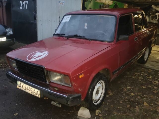 ВАЗ 2107 1995 в Броварах на Automoto.ua Красный ВАЗ 2107, объемом двигателя 1.5 л и пробегом 135 тыс. км за 619 $, фото 1 на Automoto.ua